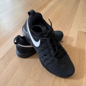 Nike Men's Black Athletic Training Shoes | Size: 11